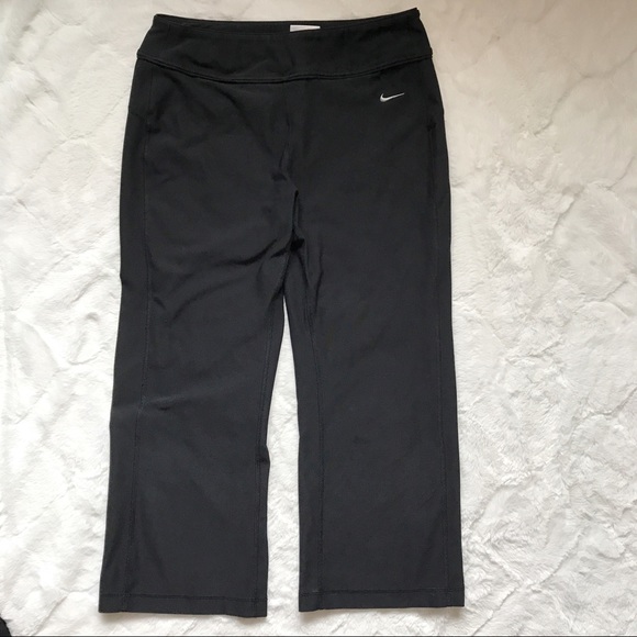 Nike Pants - Nike Black Crop Capri Active Leggings Medium